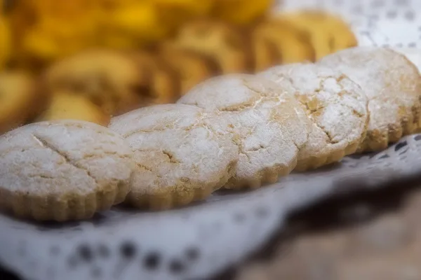 Sobadillos de almendra